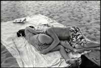 https://www.ed-templeton.com/files/gimgs/th-153_Couple-under-HB-pier.jpg